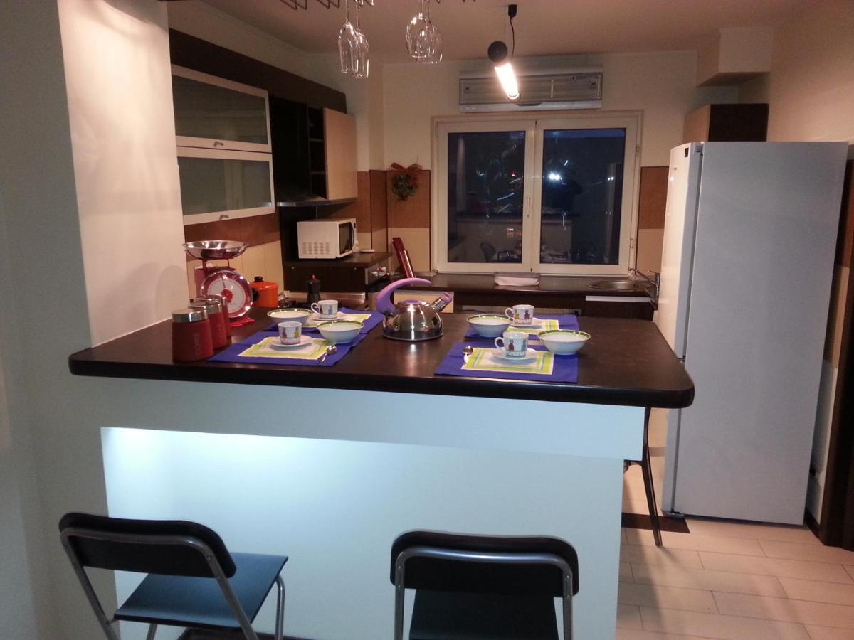 Apartment 3 Rooms Elegant Bucharest Exterior photo
